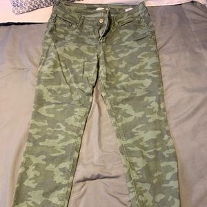 Camouflage old navy rockstar jeans